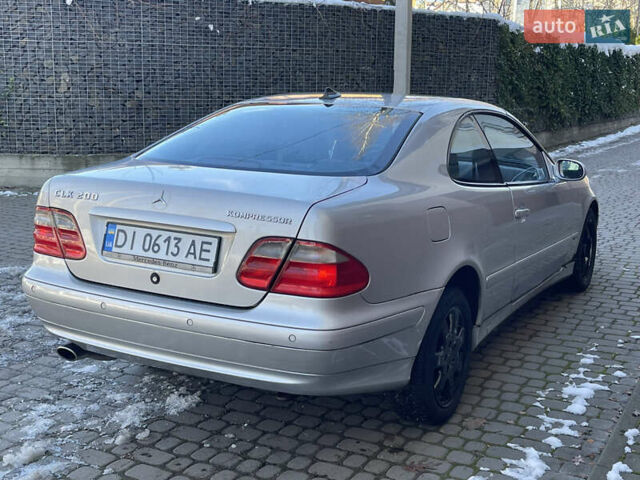 Сірий Мерседес ЦЛК-Клас, об'ємом двигуна 2 л та пробігом 336 тис. км за 2850 $, фото 5 на Automoto.ua