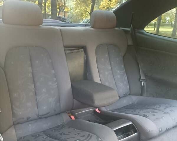 Мерседес ЦЛК-Клас 2000 у Запоріжжя на Automoto.ua Сірий Мерседес ЦЛК-Клас, об'ємом двигуна 2 л та пробігом 345 тис. км за 3650 $, фото 6 на Automoto.ua