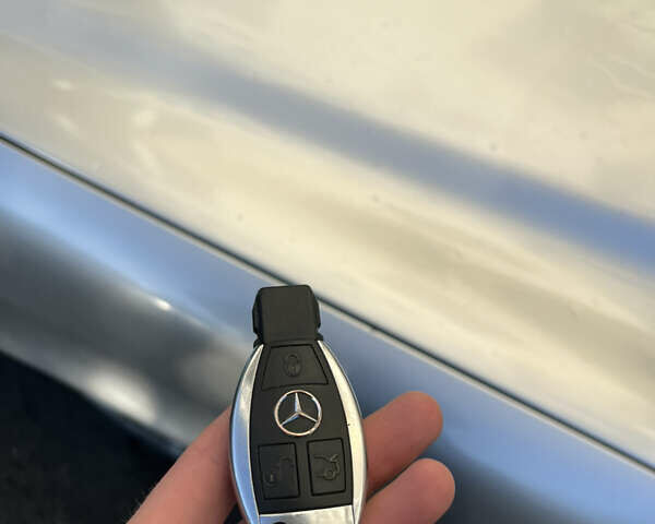 Сірий Мерседес ЦЛК-Клас, об'ємом двигуна 2 л та пробігом 352 тис. км за 2200 $, фото 12 на Automoto.ua