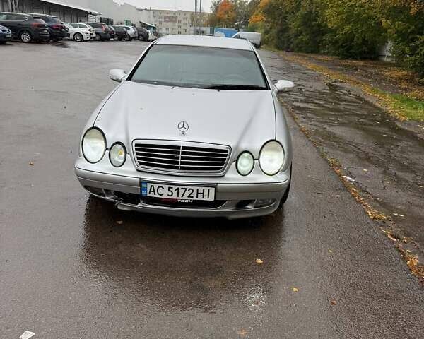 Мерседес ЦЛК-Класс 2001 в Ровно на Automoto.ua Серый Мерседес ЦЛК-Класс, объемом двигателя 2 л и пробегом 397 тыс. км за 3700 $, фото 4 на Automoto.ua