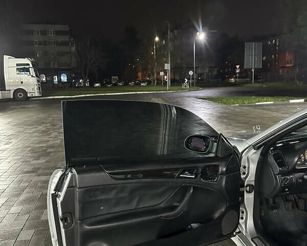Сірий Мерседес ЦЛК-Клас, об'ємом двигуна 2 л та пробігом 397 тис. км за 3500 $, фото 17 на Automoto.ua