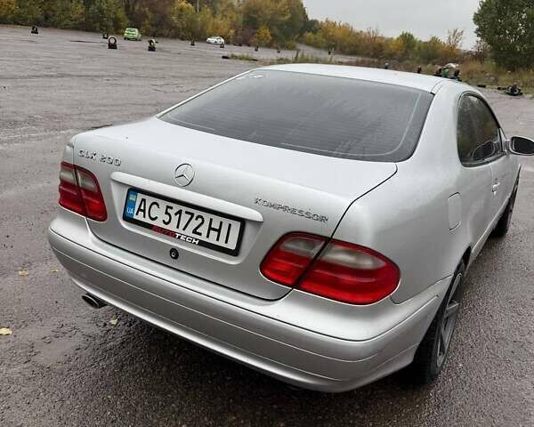 Мерседес ЦЛК-Класс 2001 в Ровно на Automoto.ua Серый Мерседес ЦЛК-Класс, объемом двигателя 2 л и пробегом 397 тыс. км за 3700 $, фото 1 на Automoto.ua