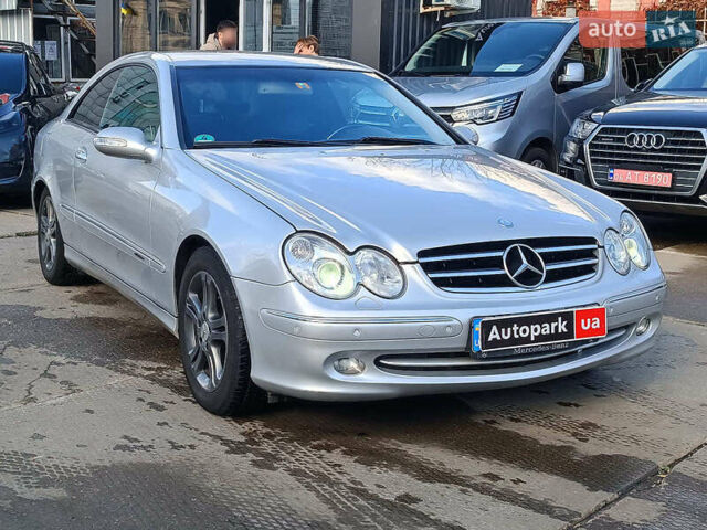 Серый Мерседес ЦЛК-Класс, объемом двигателя 3.2 л и пробегом 294 тыс. км за 8290 $, фото 6 на Automoto.ua