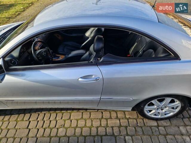 Сірий Мерседес ЦЛК-Клас, об'ємом двигуна 3.2 л та пробігом 217 тис. км за 7500 $, фото 1 на Automoto.ua