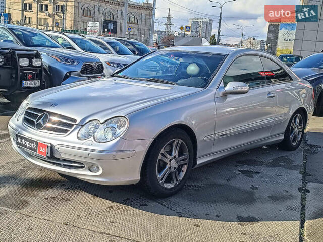 Серый Мерседес ЦЛК-Класс, объемом двигателя 3.2 л и пробегом 294 тыс. км за 8290 $, фото 3 на Automoto.ua