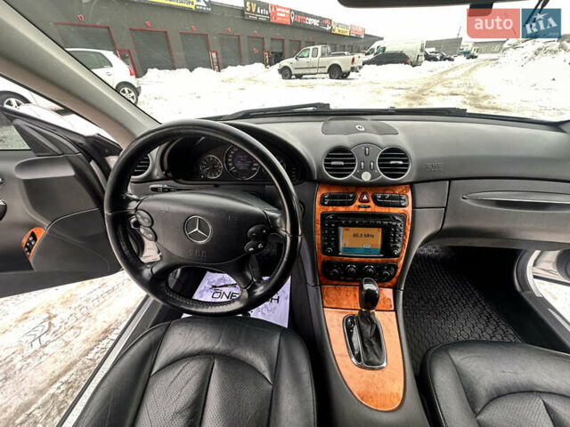 Сірий Мерседес ЦЛК-Клас, об'ємом двигуна 3.2 л та пробігом 217 тис. км за 5499 $, фото 71 на Automoto.ua