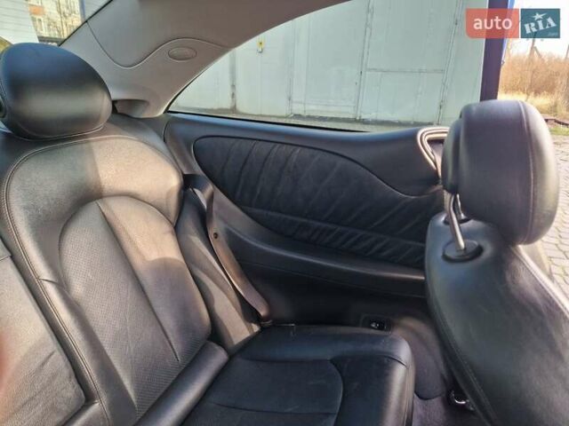 Сірий Мерседес ЦЛК-Клас, об'ємом двигуна 3.2 л та пробігом 217 тис. км за 7500 $, фото 21 на Automoto.ua