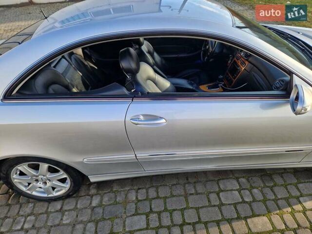 Сірий Мерседес ЦЛК-Клас, об'ємом двигуна 3.2 л та пробігом 217 тис. км за 7500 $, фото 28 на Automoto.ua