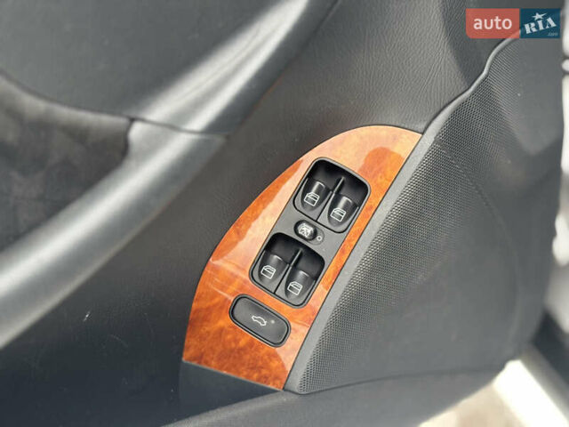 Сірий Мерседес ЦЛК-Клас, об'ємом двигуна 1.8 л та пробігом 273 тис. км за 4799 $, фото 8 на Automoto.ua