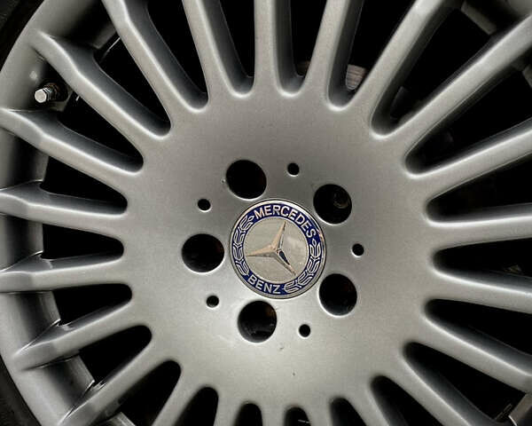 Мерседес ЦЛК-Клас 2002 у Одесі на Automoto.ua Сірий Мерседес ЦЛК-Клас, об'ємом двигуна 2.69 л та пробігом 290 тис. км за 7400 $, фото 27 на Automoto.ua