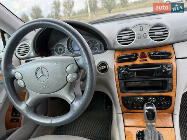Сірий Мерседес ЦЛК-Клас, об'ємом двигуна 2.7 л та пробігом 330 тис. км за 5200 $, фото 17 на Automoto.ua