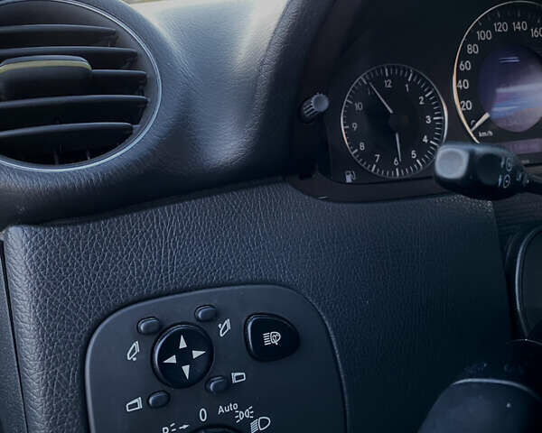 Мерседес ЦЛК-Клас 2002 у Одесі на Automoto.ua Сірий Мерседес ЦЛК-Клас, об'ємом двигуна 2.69 л та пробігом 290 тис. км за 7400 $, фото 17 на Automoto.ua