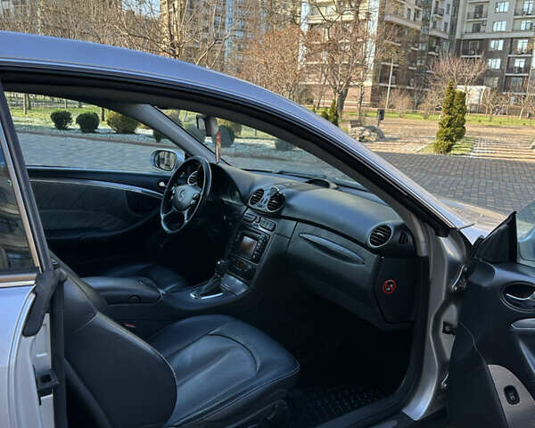 Сірий Мерседес ЦЛК-Клас, об'ємом двигуна 2.6 л та пробігом 260 тис. км за 6000 $, фото 8 на Automoto.ua