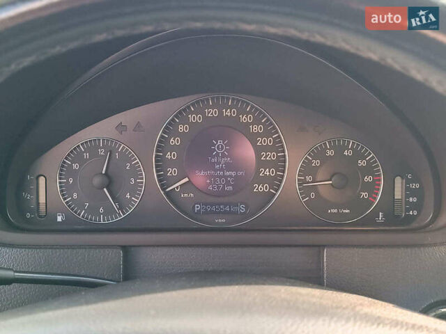 Серый Мерседес ЦЛК-Класс, объемом двигателя 3.2 л и пробегом 294 тыс. км за 8290 $, фото 20 на Automoto.ua