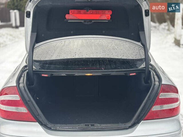 Сірий Мерседес ЦЛК-Клас, об'ємом двигуна 1.8 л та пробігом 273 тис. км за 4799 $, фото 10 на Automoto.ua