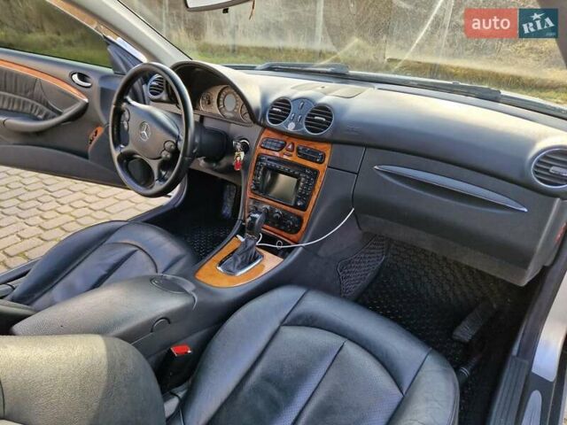 Сірий Мерседес ЦЛК-Клас, об'ємом двигуна 3.2 л та пробігом 217 тис. км за 7500 $, фото 19 на Automoto.ua