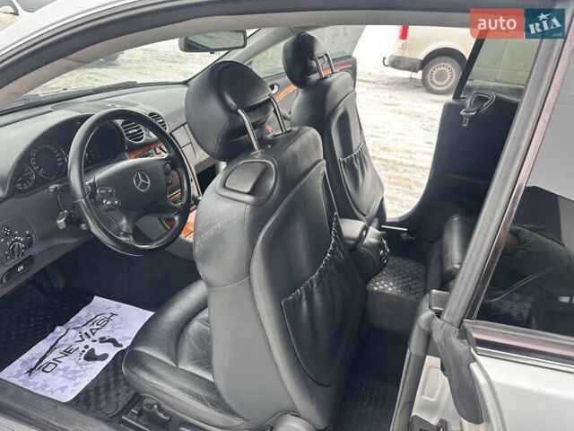 Сірий Мерседес ЦЛК-Клас, об'ємом двигуна 3.2 л та пробігом 217 тис. км за 5499 $, фото 68 на Automoto.ua