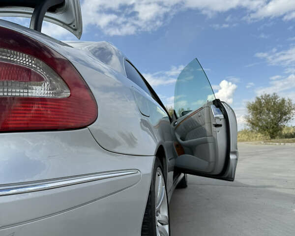 Серый Мерседес ЦЛК-Класс, объемом двигателя 2.7 л и пробегом 330 тыс. км за 4999 $, фото 30 на Automoto.ua