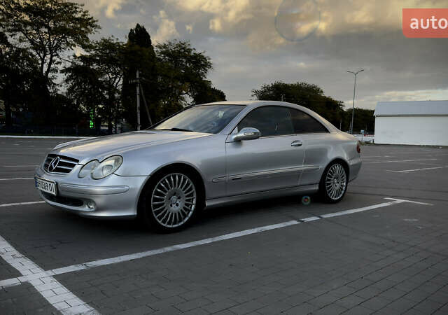 Мерседес ЦЛК-Клас 2002 у Одесі на Automoto.ua Сірий Мерседес ЦЛК-Клас, об'ємом двигуна 2.69 л та пробігом 290 тис. км за 7400 $, фото 5 на Automoto.ua
