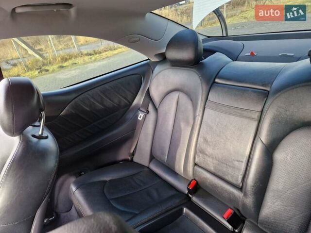 Сірий Мерседес ЦЛК-Клас, об'ємом двигуна 3.2 л та пробігом 217 тис. км за 7500 $, фото 13 на Automoto.ua