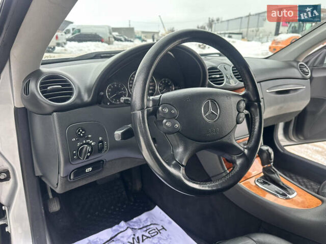 Сірий Мерседес ЦЛК-Клас, об'ємом двигуна 3.2 л та пробігом 217 тис. км за 5499 $, фото 52 на Automoto.ua
