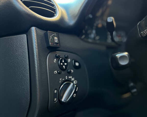 Сірий Мерседес ЦЛК-Клас, об'ємом двигуна 2.6 л та пробігом 260 тис. км за 6000 $, фото 13 на Automoto.ua