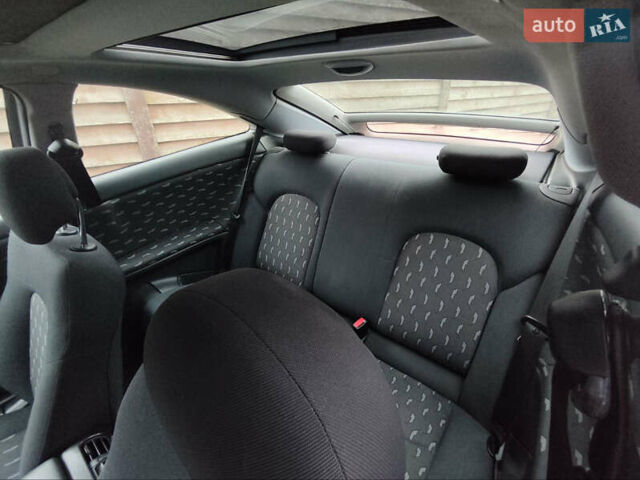 Серый Мерседес ЦЛК-Класс, объемом двигателя 1.8 л и пробегом 202 тыс. км за 5300 $, фото 9 на Automoto.ua