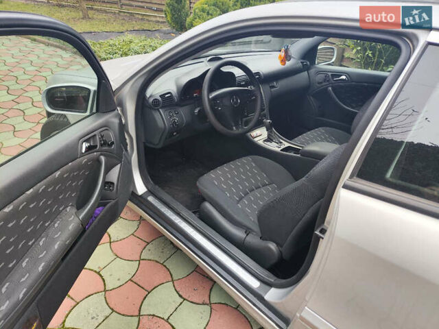 Серый Мерседес ЦЛК-Класс, объемом двигателя 1.8 л и пробегом 202 тыс. км за 5300 $, фото 5 на Automoto.ua