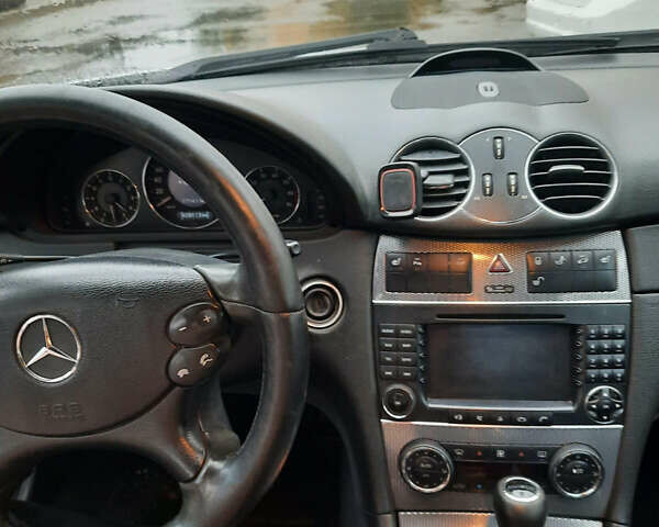 Сірий Мерседес ЦЛК-Клас, об'ємом двигуна 3.2 л та пробігом 450 тис. км за 5100 $, фото 11 на Automoto.ua