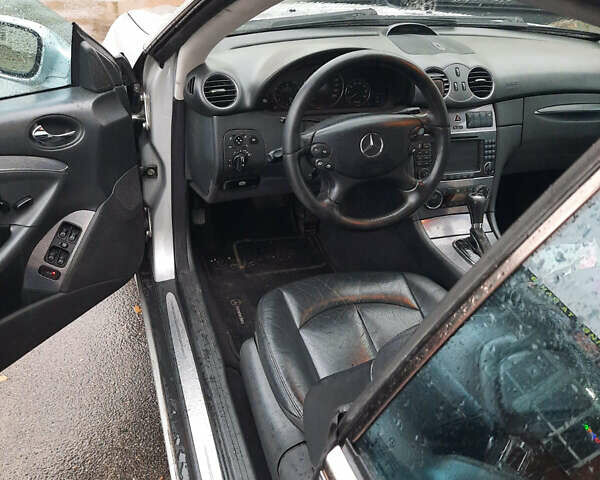 Сірий Мерседес ЦЛК-Клас, об'ємом двигуна 3.2 л та пробігом 450 тис. км за 5100 $, фото 2 на Automoto.ua