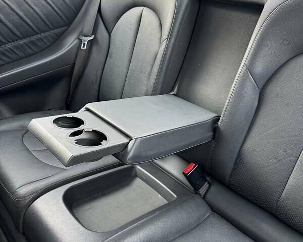 Серый Мерседес ЦЛК-Класс, объемом двигателя 2.7 л и пробегом 296 тыс. км за 8100 $, фото 13 на Automoto.ua