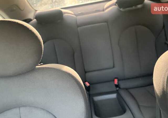 Сірий Мерседес ЦЛК-Клас, об'ємом двигуна 2.69 л та пробігом 235 тис. км за 6500 $, фото 7 на Automoto.ua