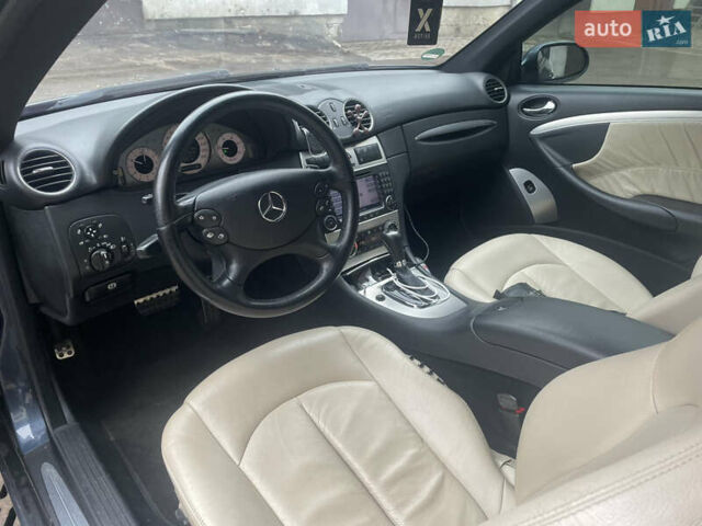 Серый Мерседес ЦЛК-Класс, объемом двигателя 2.3 л и пробегом 295 тыс. км за 9500 $, фото 2 на Automoto.ua