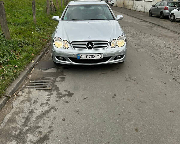 Серый Мерседес ЦЛК-Класс, объемом двигателя 1.8 л и пробегом 390 тыс. км за 6499 $, фото 2 на Automoto.ua