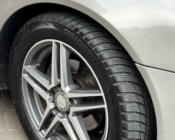 Серый Мерседес ЦЛК-Класс, объемом двигателя 1.8 л и пробегом 275 тыс. км за 6750 $, фото 13 на Automoto.ua