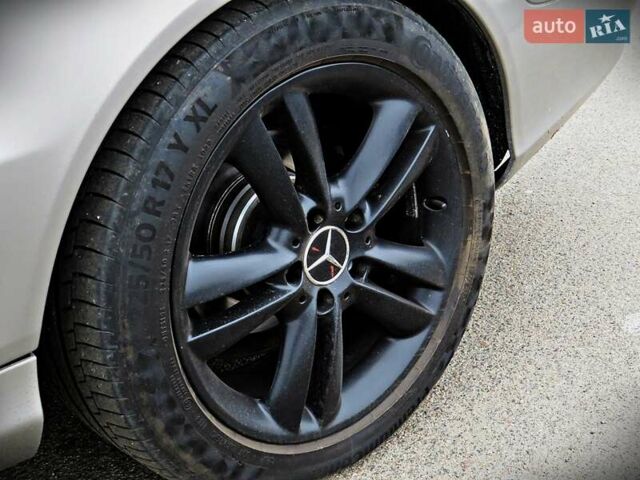 Сірий Мерседес ЦЛК-Клас, об'ємом двигуна 1.8 л та пробігом 275 тис. км за 5500 $, фото 4 на Automoto.ua