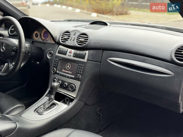 Серый Мерседес ЦЛК-Класс, объемом двигателя 1.8 л и пробегом 275 тыс. км за 6750 $, фото 19 на Automoto.ua