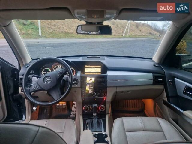 Сірий Мерседес ЦЛК-Клас, об'ємом двигуна 2.2 л та пробігом 185 тис. км за 10500 $, фото 9 на Automoto.ua