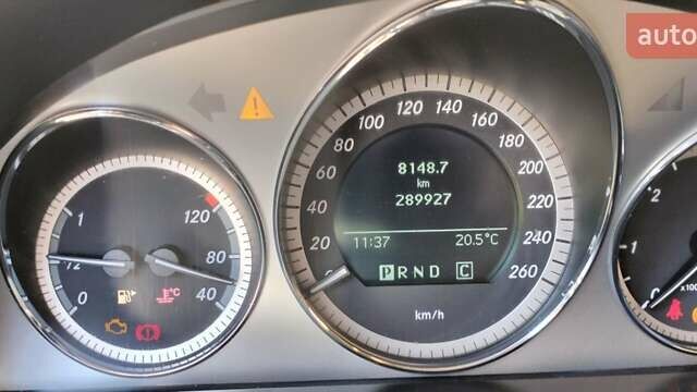 Сірий Мерседес ЦЛК-Клас, об'ємом двигуна 2.1 л та пробігом 291 тис. км за 11200 $, фото 1 на Automoto.ua