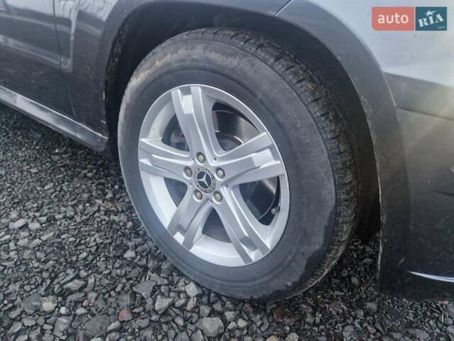 Сірий Мерседес ЦЛК-Клас, об'ємом двигуна 2.2 л та пробігом 185 тис. км за 10500 $, фото 6 на Automoto.ua