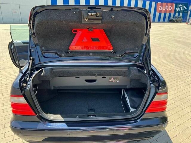 Синій Мерседес ЦЛК-Клас, об'ємом двигуна 2 л та пробігом 90 тис. км за 16000 $, фото 19 на Automoto.ua