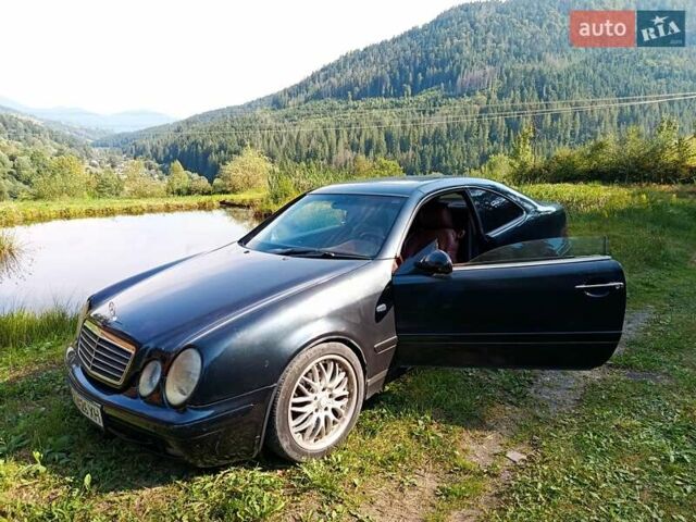Синій Мерседес ЦЛК-Клас, об'ємом двигуна 3.2 л та пробігом 270 тис. км за 4900 $, фото 12 на Automoto.ua