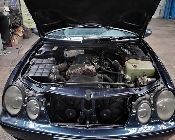 Синій Мерседес ЦЛК-Клас, об'ємом двигуна 2.3 л та пробігом 306 тис. км за 3500 $, фото 7 на Automoto.ua