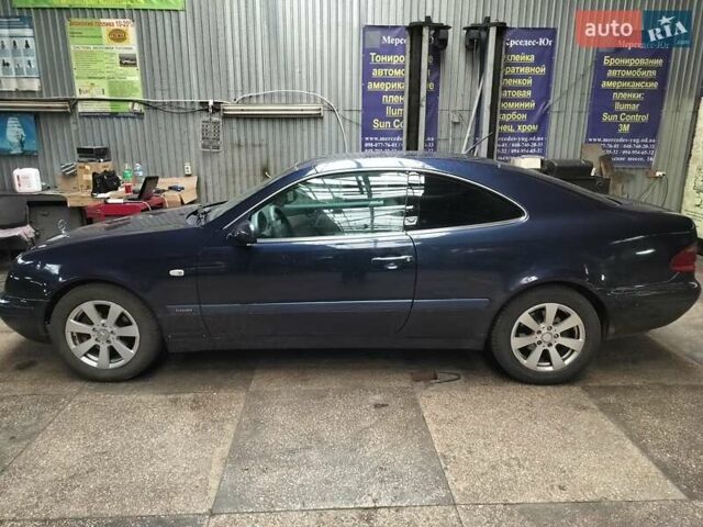Синій Мерседес ЦЛК-Клас, об'ємом двигуна 2.3 л та пробігом 306 тис. км за 3500 $, фото 8 на Automoto.ua