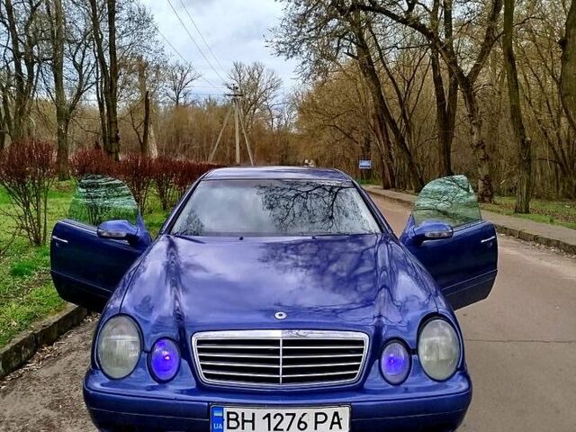 Синій Мерседес ЦЛК-Клас, об'ємом двигуна 2 л та пробігом 350 тис. км за 3000 $, фото 3 на Automoto.ua