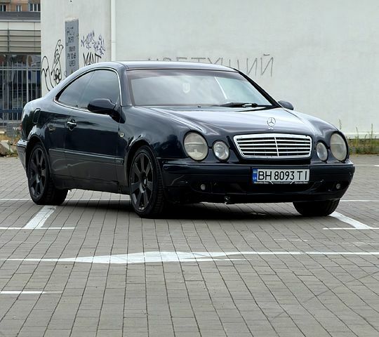 Синій Мерседес ЦЛК-Клас, об'ємом двигуна 3.2 л та пробігом 250 тис. км за 3499 $, фото 7 на Automoto.ua