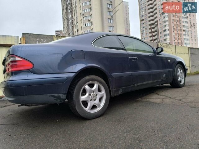 Синій Мерседес ЦЛК-Клас, об'ємом двигуна 3.2 л та пробігом 270 тис. км за 3999 $, фото 9 на Automoto.ua