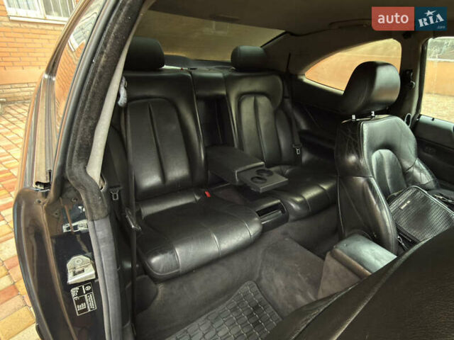 Синий Мерседес ЦЛК-Класс, объемом двигателя 3.2 л и пробегом 242 тыс. км за 3300 $, фото 13 на Automoto.ua