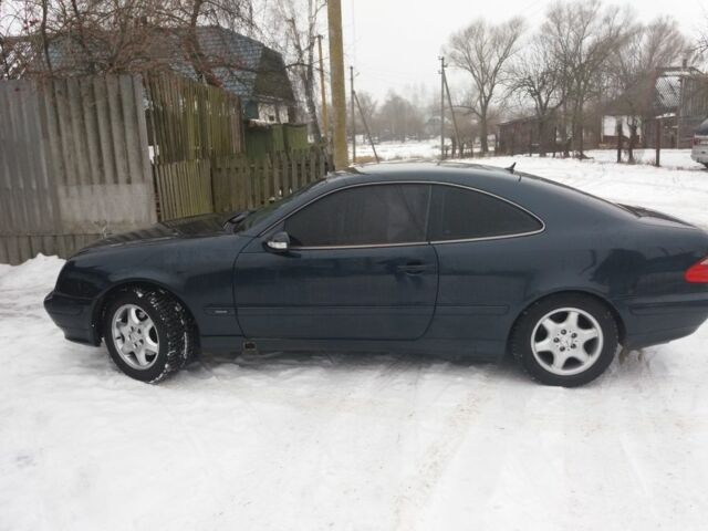 Синий Мерседес ЦЛК-Класс, объемом двигателя 3 л и пробегом 220 тыс. км за 2000 $, фото 6 на Automoto.ua