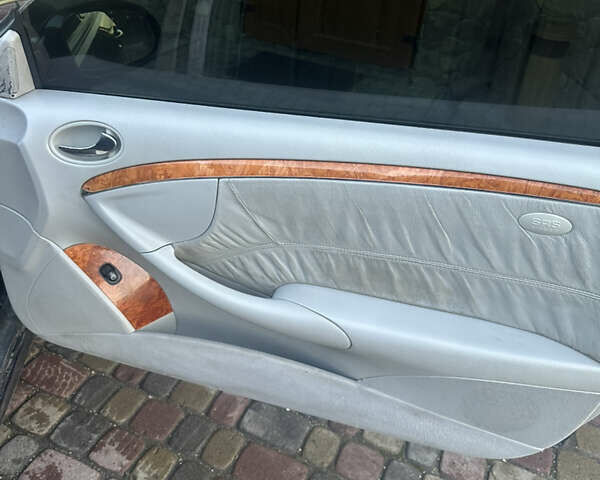 Синий Мерседес ЦЛК-Класс, объемом двигателя 2.6 л и пробегом 300 тыс. км за 6777 $, фото 8 на Automoto.ua